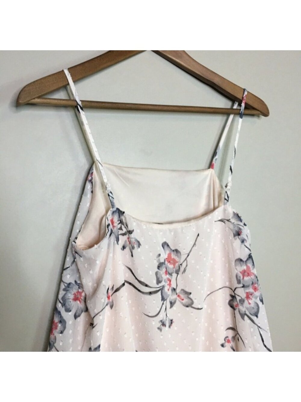 Floral Top - Picture 6 of 7